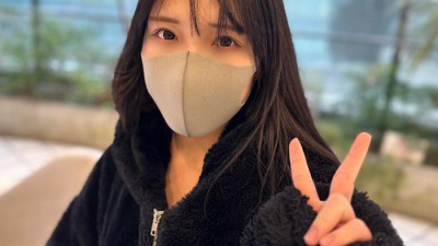 FC2-PPV-4470434 おっさんチンポで金を稼ぐお嬢様のかなみちゃん(20)。自らハメ撮り希望で荒稼ぎ！臭い精はもう慣れました。【無】